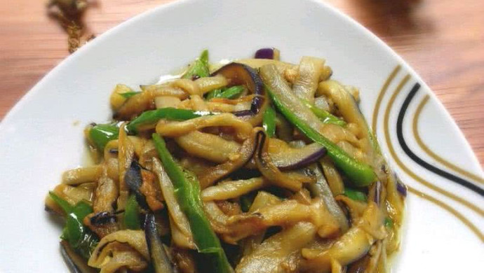 Fried eggplant with green pepper