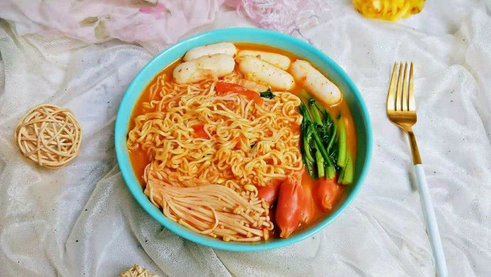 Instant Noodle Hot Pot