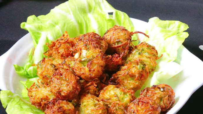 Crispy fried radish meatballs