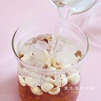 Peach Gum, Longan and Lotus Seed Soup, a hydrating soup for autumn skin, super good Eat! Recipe 4