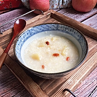 #Early Spring Moisturizing Time#Illustration of how to make millet, oatmeal and apple porridge 10