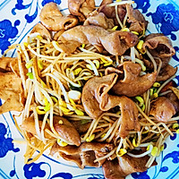 Good night snack companion 2⃣️: Illustration of how to make fried sausage with bean sprouts 6