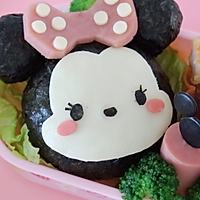 What should babies eat when traveling in summer? Disneyland exclusive Mickey lunch box is here Illustration of how to do it 9