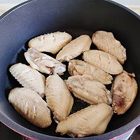 Secret Braised Chicken Wings·Children’s and family’s favorite food can be used as a late night snack Pairing with wine! Recipe 5