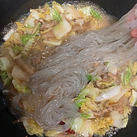 Pork Belly Stewed Vermicelli Cabbage#How to Eat in Autumn#Recipe Illustration 11 