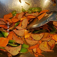 #元xiao节食大奖#Fried pork liver with green peppers and carrots, Illustration of how to make delicious dishes to go with drinks 5