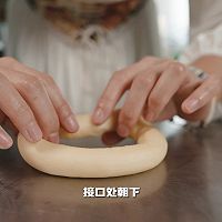 Illustration of how to make delicious sausage bread 28