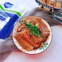 Illustration of braised hairtail from snack to adult 15