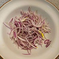 #lightfoodseasonHowtoEat#Soy Mixed Onion Shreds Illustration 6