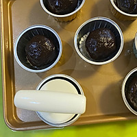 Chocolate egg mooncakes - the texture of cake, soft and sweet! Illustration of how to do it 9