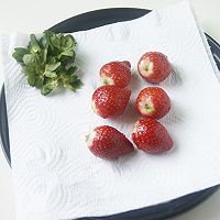 Recipe for low-fat healthy dessert [Purple Sweet Potato Strawberry Daifuku] Illustration 5