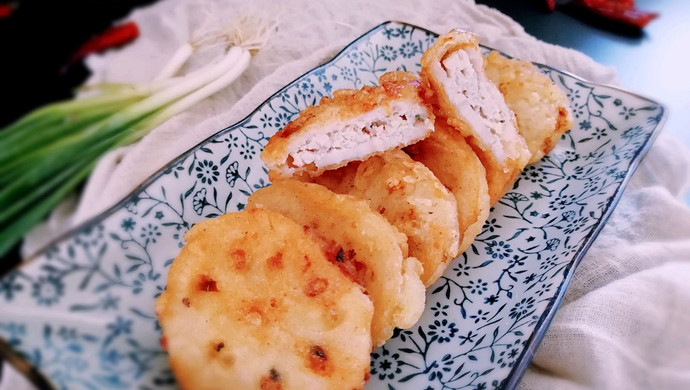 Fried lotus root cake