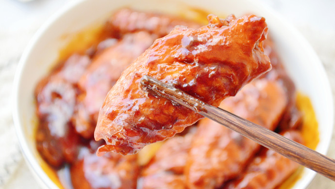 Braised chicken wings