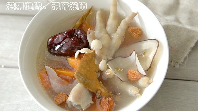 Wuzhi Maotao Sea Coconut Chicken Feet Soup