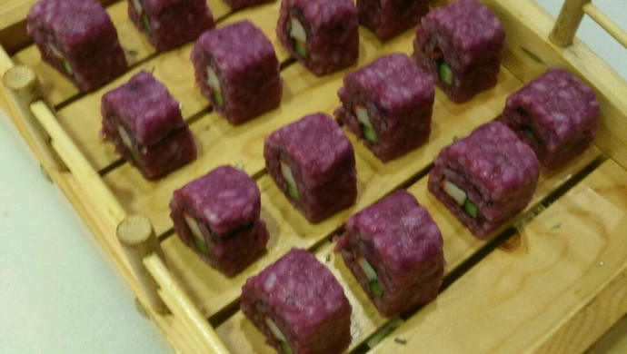 Purple sweet potato sushi