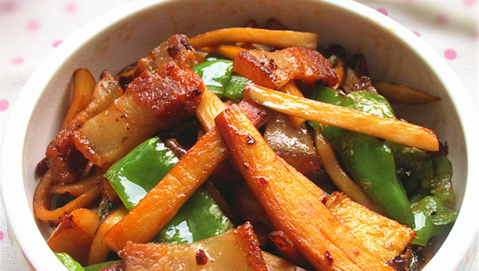 Stir-fried pork belly and king oyster mushrooms