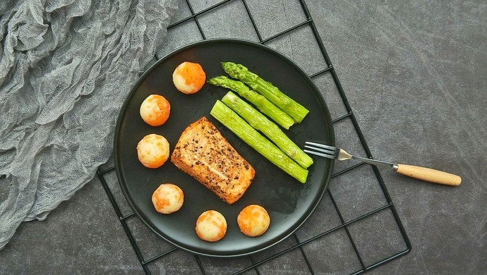 Asparagus and Salmon