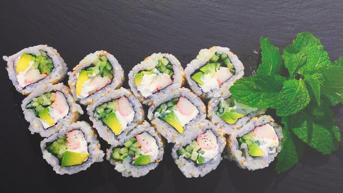 Avocado cheese sushi roll