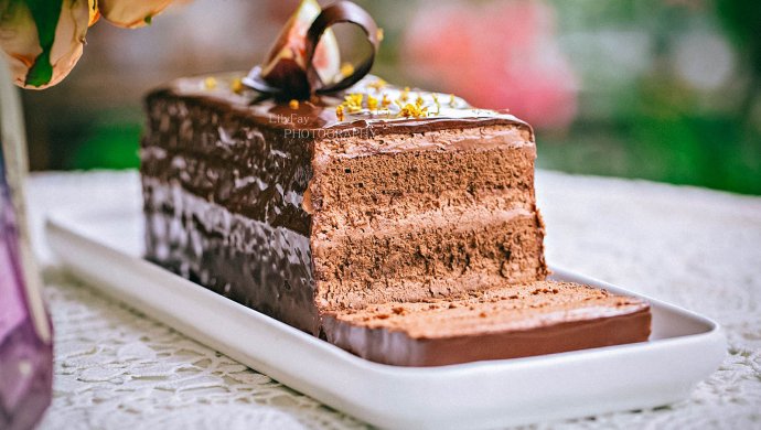 Silky and Passionate Chocolate Cake