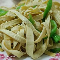 Illustration of the Spring Festival Nutrient Dish No. 2 Green Pepper and Sweet Bean Shreds 4