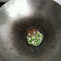 Illustration of how to make taro claypot rice 2