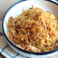 Illustration of how to make shredded pork and sauerkraut vermicelli 7