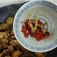 # delicious but not hot#The spear and shield of winter supplements—— Illustration of how to make ginseng and chestnut chicken 9