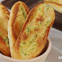 Garlic Soft Baguette | Sam's Must Buy Savory Bread! Crispy on the outside and soft on the inside, super easy to make! 13