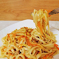 Shredded Pork Fried Noodles-Illustration of how to make delicious dinner for lazy people 12