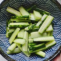 #Let's make an appointment#A must-have cold dish in summer~sour Spicy Cucumber Strips Recipe Illustration 7