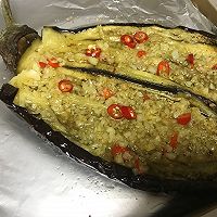 The leader in the late-night snack world - roasted eggplant with garlic pasteIllustration of how to do it 5