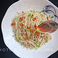 Illustration of how to make White Boiled Enoki Mushroom#The Spring Feast on the Tip of the Tongue# 6