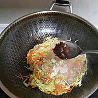 Shredded Pork Fried Noodles - Illustration of how to make a delicious dinner for lazy people 10 