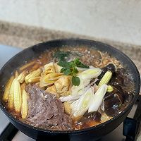 Illustration of how to make sukiyaki in winter 4