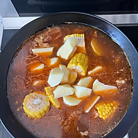 Illustration of how to make tomato and potato beef brisket 11