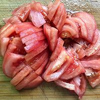 #Quick and nutritious, my family’s must-have winter dish# Tomato Illustration of how to make enoki mushroom soup 1