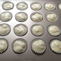 Illustration of how to make mini cakes (24 molds) 11