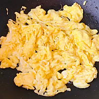 Illustration of how to make fried rape eggs 5