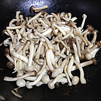 Illustration of Spicy Stir-fried Double Mushrooms 5