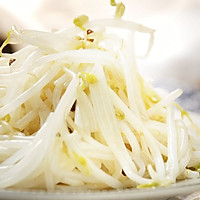 One yuan to remove moisture from the body - vinegar-soaked mung bean sprouts Illustration of how to do it 11