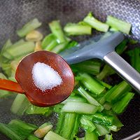 #中宇ClassicTraditional Flavor#How to stir-fry baby cabbage and ham Illustration 8