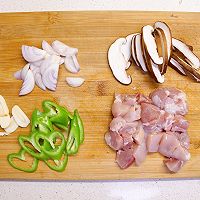 #primary and middle school students nutritious meal#Spicy cabbage fried chicken soba noodles Illustration of how to do it 2