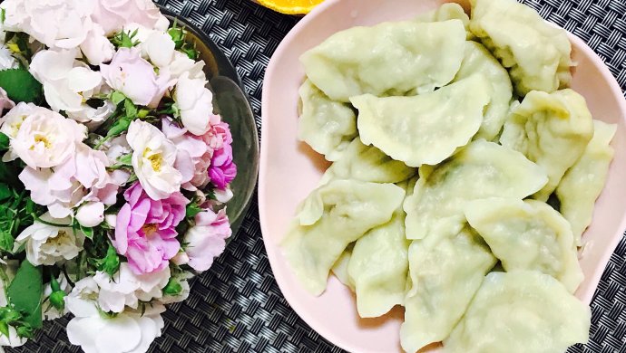 Sophora flower dumplings