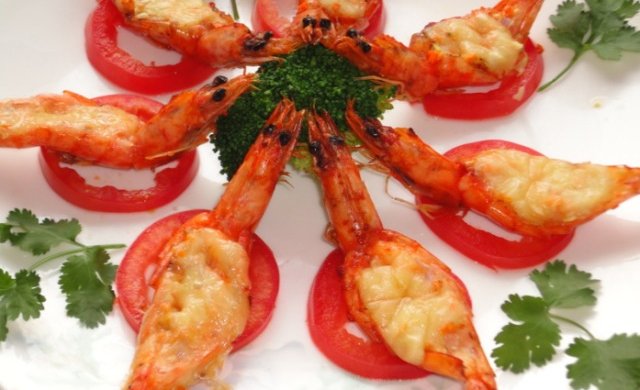 Braised prawns in oil