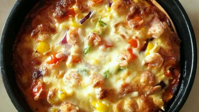 Shrimp, ham and bacon pizza