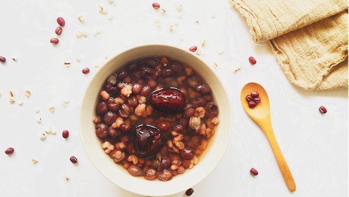 Red Bean and Barley Soup