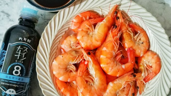 Boiled prawns