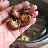 Autumn Nourishing Soup~How to make Tonggu Laoya Mushroom Soup Illustration 10