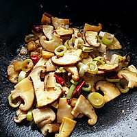 Zucchini and Mushroom Stir-fried Pork Slices#Fresh and Fragrant Taste Get Cute Baby#'s Illustration of how to do it 9