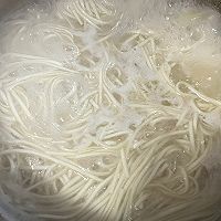 #东古丝精品精品精品#Illustration of how to make clear soup vegetarian noodles 3